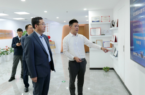 宁夏人力资源和社会保障厅党组书记、厅长金万宏一行莅临云生全球创新中心走访调研